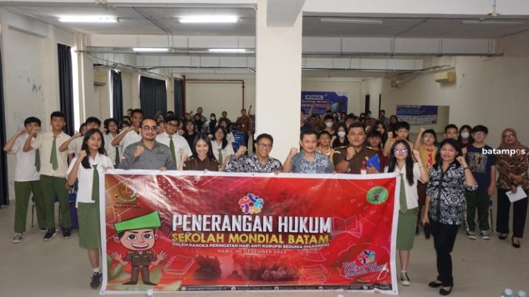 Hari Anti Korupsi, Kejari Batam Beri Penerangan agar Siswa Jauhi Korupsi