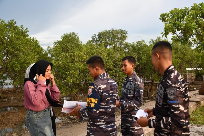 Elang-elang Samudra Ikut Sosialisasikan Penerimaan Prajurit Baru TNI AL