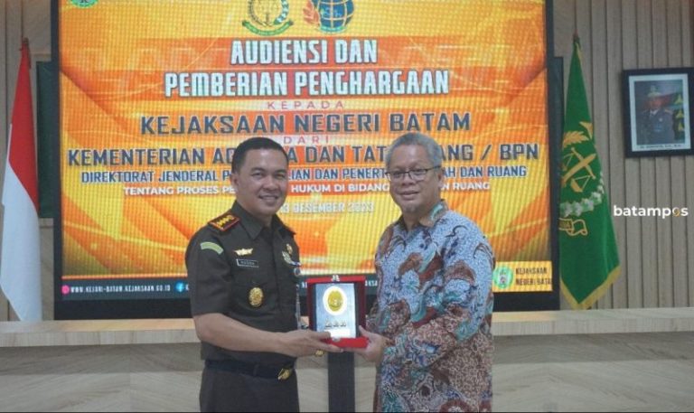 Selesaikan Perkara Hutan Lindung di Nongsa, Kejari Batam Raih Penghargaan Dari Kementrian