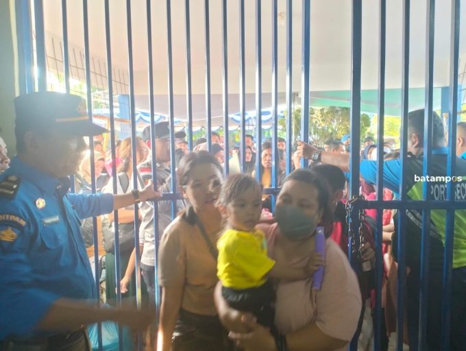 Minggu (17/12), 2.417 Warga Batam Tinggalkan Batam Tujuan Belawan