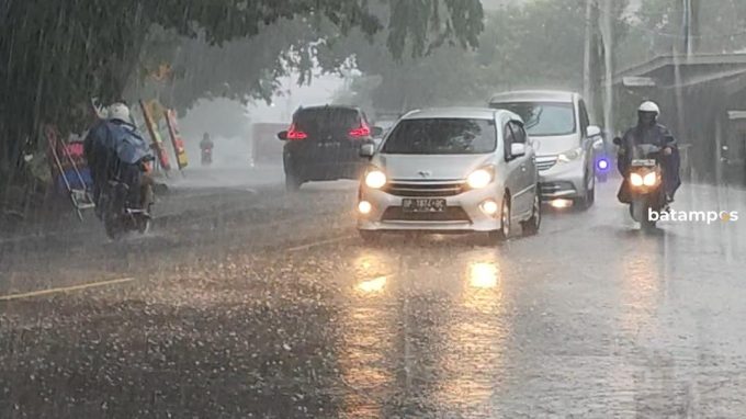 Prakiraan Cuaca, Waspadai Hujan Disertai Petir