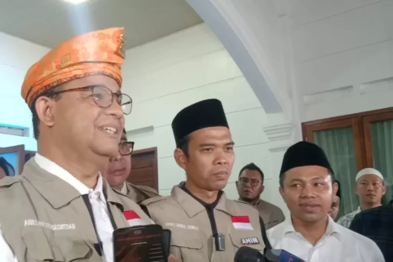 UAS Labuhkan Dukungannya ke Anies-Cak Imin