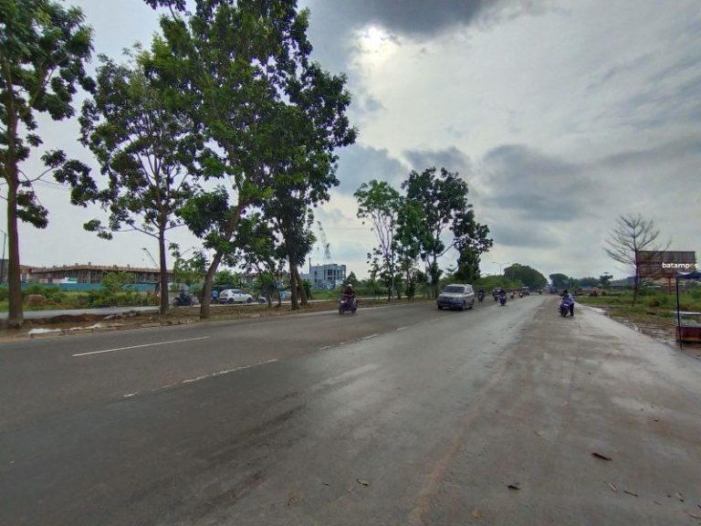 Jalan Utama Aman, Tapi Jalan Pemukiman di Batuaji Masih Diterjang Banjir