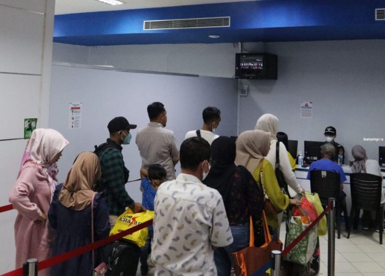 Warga Batam Sengaja ke Singapura demi Daftarkan IMEI Ponsel, Ini Pengakuannya