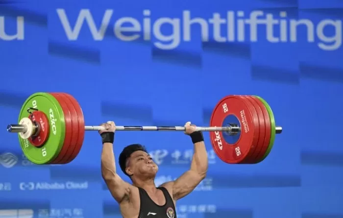 Rahmat Erwin Raih Medali Perak di IWF Grand Prix II 2023