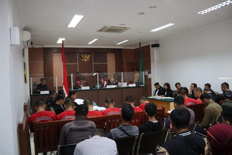 34 Terdakwa Didakwa Pengrusakan, Bang Long Didakwa Penghasut