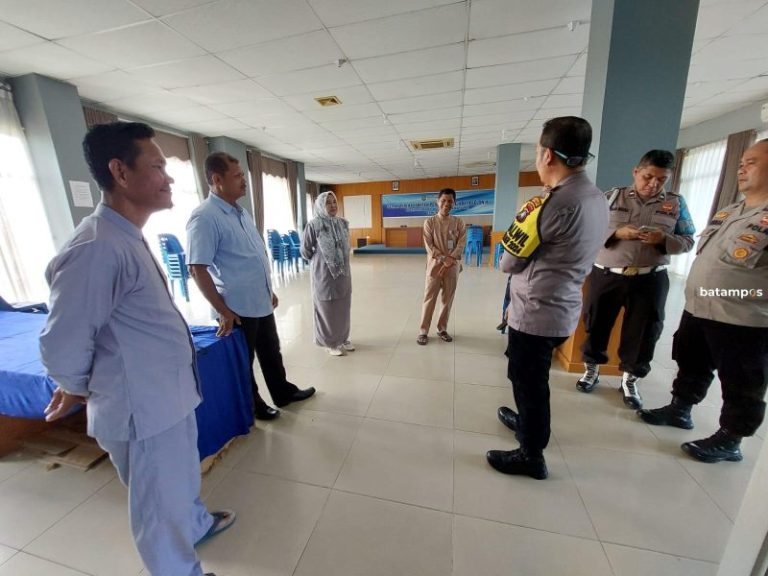 Pastikan Tahapan Persiapan Pemilu Aman, Polsek Batuaji Sambangi PPK Batuaji