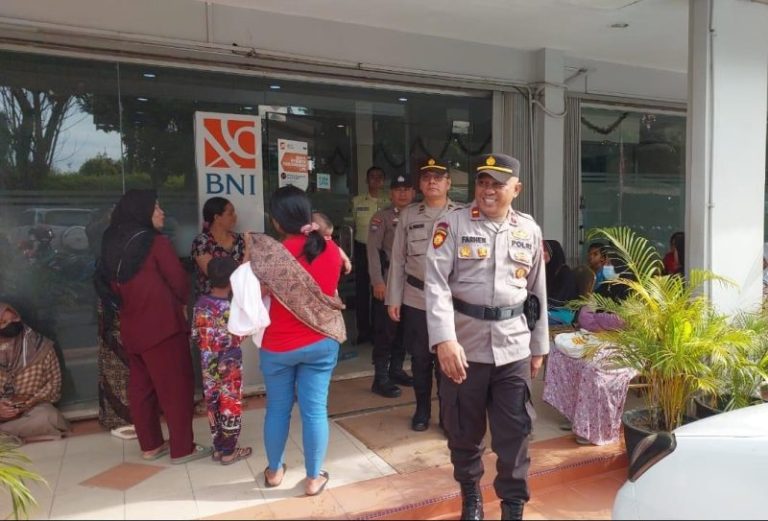 Jelang Natal dan Tahun Baru Polisi Perketat Pengawasan di Pusat Keramaian dan Perbankan