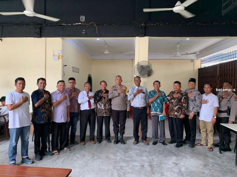 Kapolsek Balai Silaturahmi Bersama Pengurus Gereja