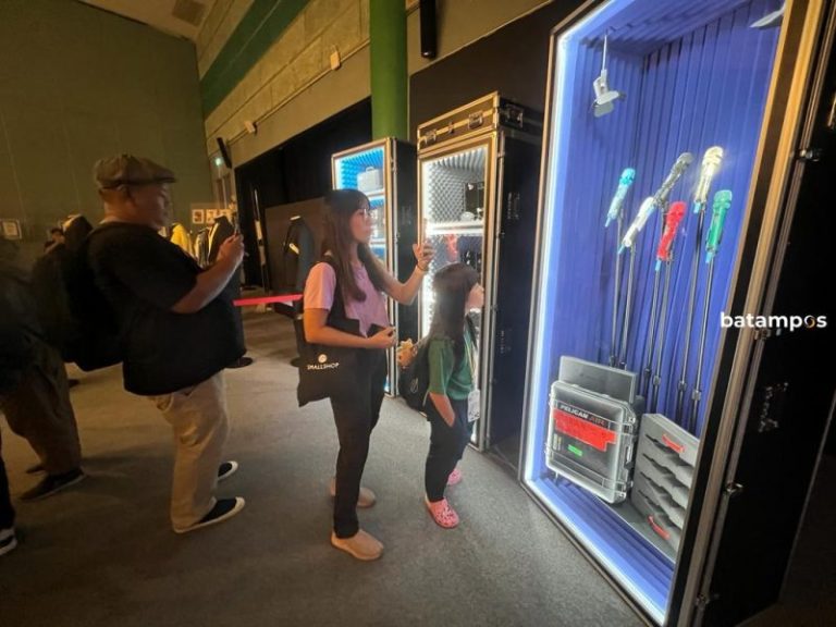 Berkunjung ke Science Centre Singapura, Ada Kostum dan Barang Asli yang Dikenakan BTS