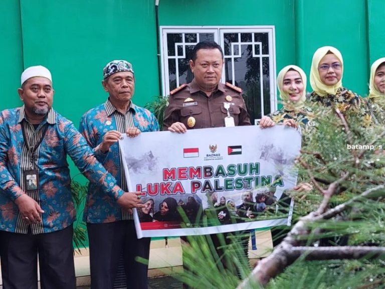 Baznas Karimun Setor Donasi Untuk Palestina Rp 401 Juta