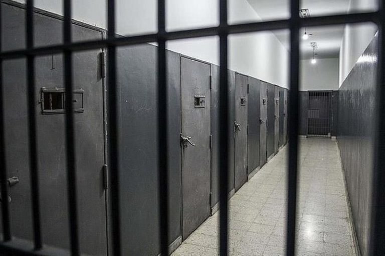 Mantan Polisi Amerika Ditikam 22 Kali di Penjara