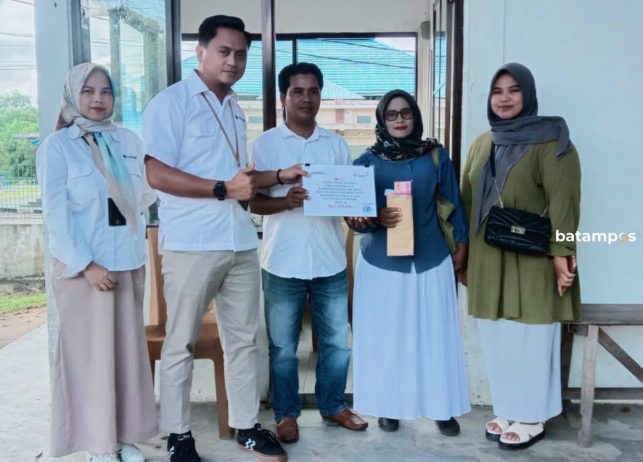 Dorong Kemajuan Usaha, PT Timah Serahkan Bantuan BUMDes Mutiara Gemuruh