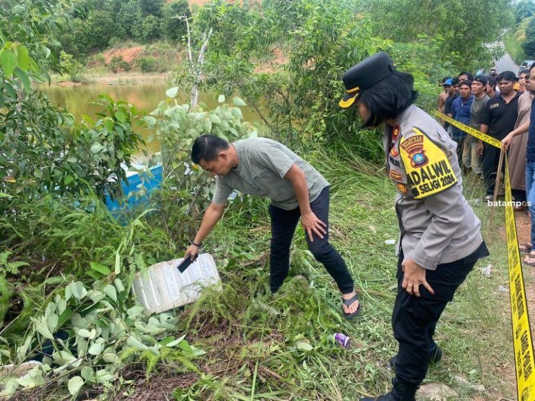 Jasad Pria Ditemukan di Pinggir Jalan Nongsa Diduga Korban Tindak Kekerasan