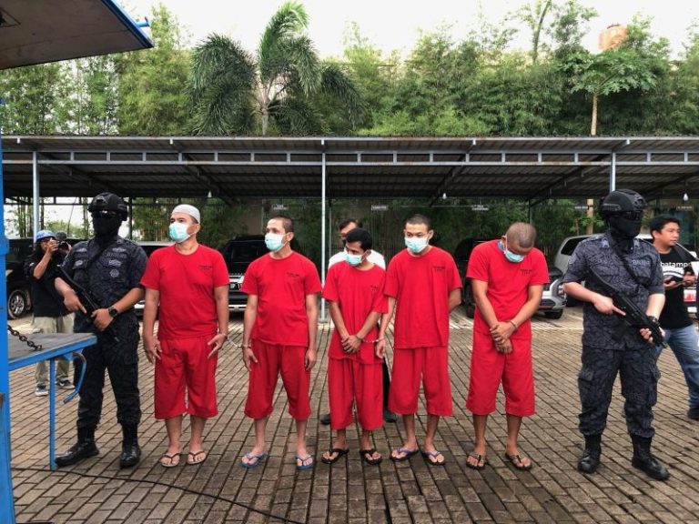 Tangkap Lima Tersangka, BNNP Kepri Amankan 2,7 Kg Sabu dan 919 Gram Ganja