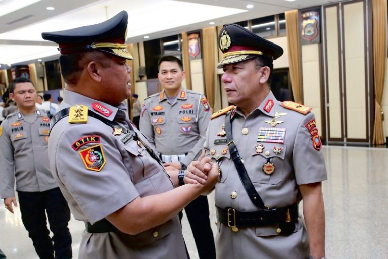 Sertijab di Mabes Polri, Brigjen Pol Yan Fitri Halimansyah Resmi Jabat Kapolda Kepri
