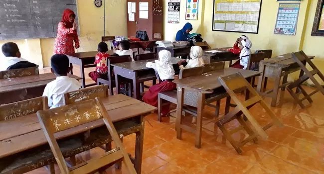 Kabar Baik, Guru di Desa-desa yang Belum Sarjana Bakal Diangkat Jadi ASN