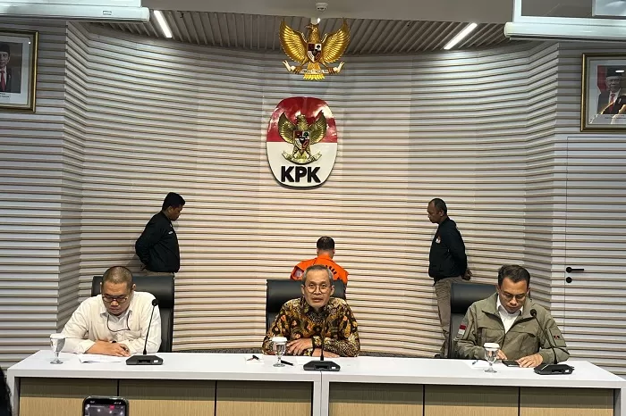 Tersangka Penyuap Wamenkumham Eddy Hiariej Ditahan KPK