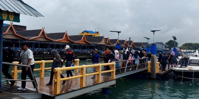 Jembatan Penghubung Ponton di Pelabuhan Bulang Linggi, Tanjunguban Tidak Curam Lagi