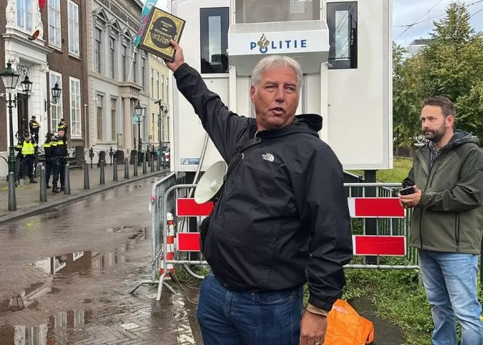 Demonstrasi Menentang Pembakaran Al-Quran di Belanda Berujung Ricuh