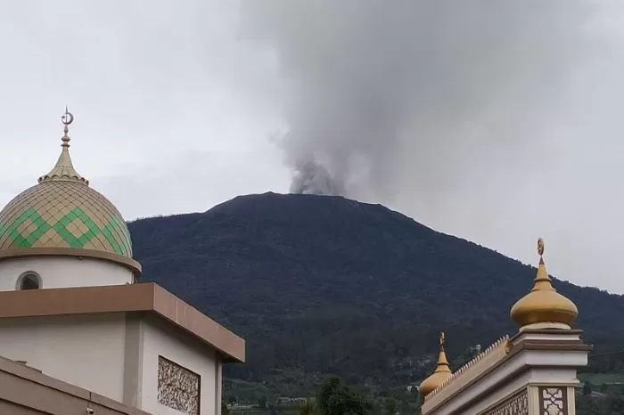 Status Gunung Marapi di Sumbar Level Siaga, Tagana Data Bangunan untuk Lokasi Evakuasi