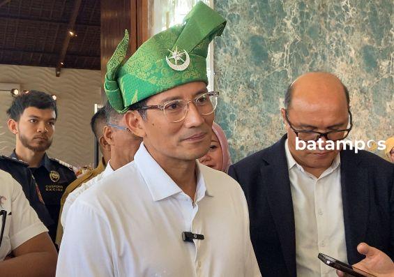 Tekan Harga Tiket, Sandiaga Minta Feri Batam-Singapura Ditambah