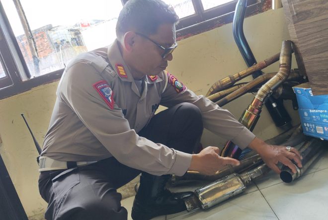 Polisi Razia Knalpot Brong Motor ke Sekolah