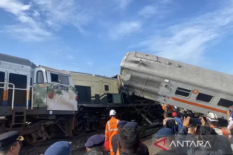 KAI Sebut Sementara Ada 3 Korban Meninggal, Termasuk Seorang Masinis
