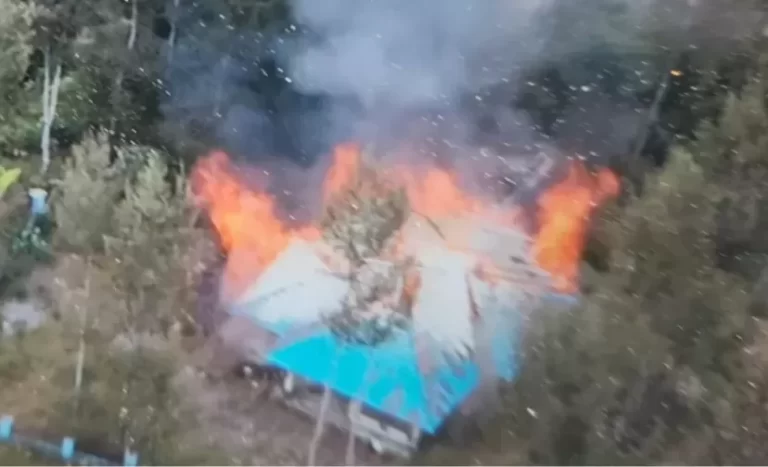KKB Papua Bakar Rumah Anggota DPRD Intan Jaya