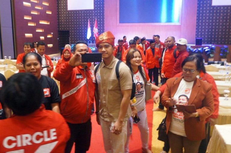 Kaesang Kopdar di Batam, Targetkan Banyak Kursi dan Menangkan Prabowo-Gibran