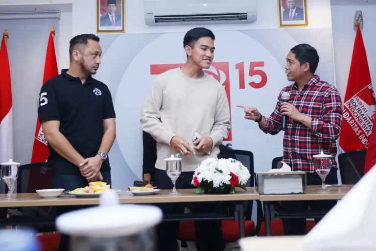 Ada Kemungkinan Kaesang, Gibran, dan Jokowi Kampanye Akbar Bersama