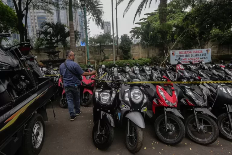 Bea Cukai Kesulitan Identifikasi Pengiriman Kendaraan ke Timor Leste Hasil Sindikat yang Libatkan Oknum TNI AD