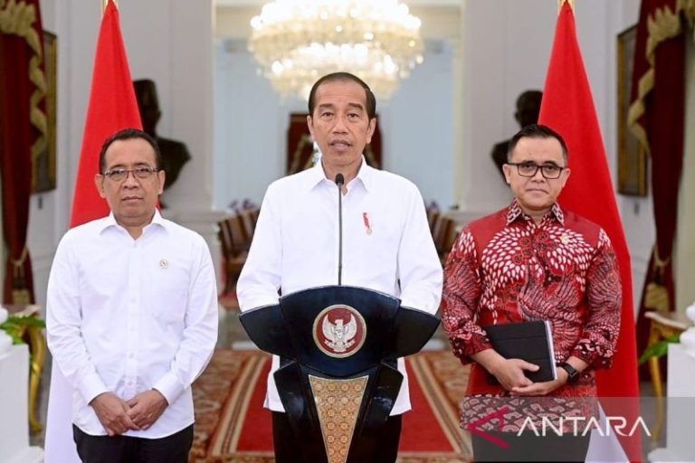 Jokowi Undang Talenta Muda Hebat RI Daftar Calon ASN