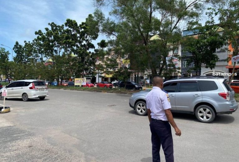 Hari Pertama Penerapan Tarif Parkir Baru, Banyak Warga Batam Belum Tahu