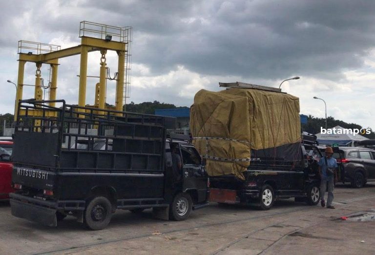 Mengintip Barang Ilegal di Pelabuhan Telaga Punggur