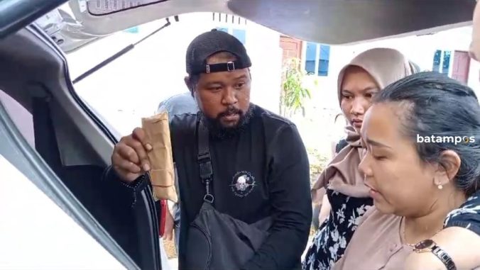 Penghipnotis Lansia di Kijang, Bintan, Ditangkap, Perhiasan Emas 7,8 Gram Lenyap