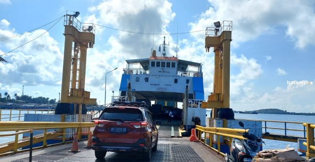 Satu Kapal RoRo Rusak, Penyeberangan Tanjunguban-Telagapunggur Sementara Dilayani Tiga Kapal RoRo