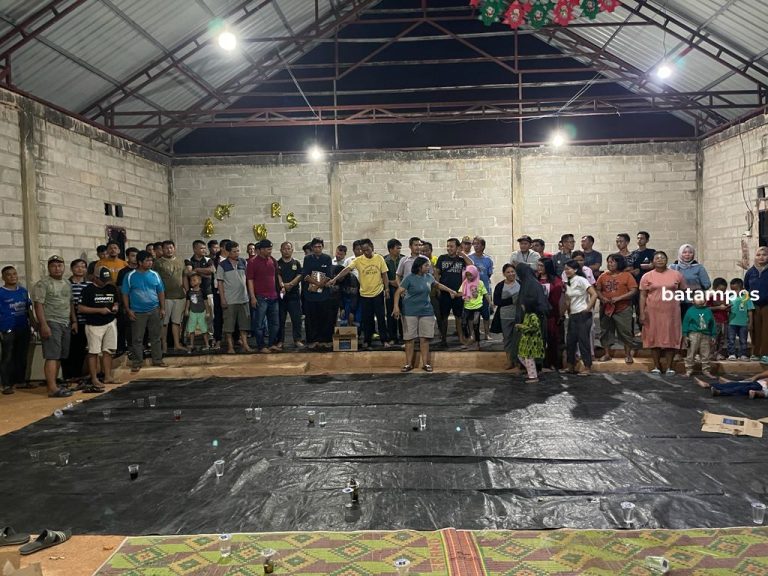 Ditentang Masyarakat, Ternyata Pembangunan Tower di Fasum Perumahan Rexvin Tak Dilengkapi Izin PGB
