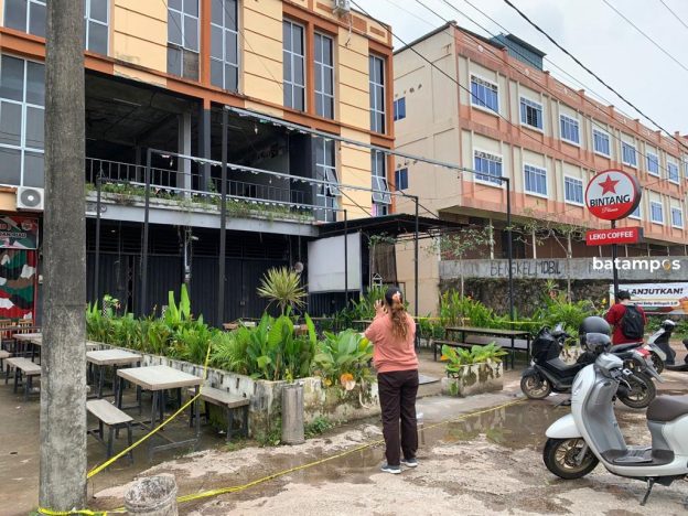 Polisi masih Plice Line Lekko Kafe