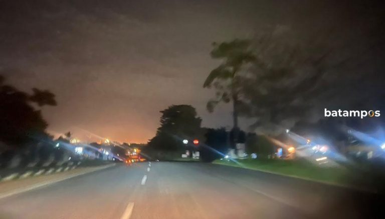 Lapor Pak Wali Kota, PJU Padam, Jalan Yos Sudarso Jadi Gelap Gulita