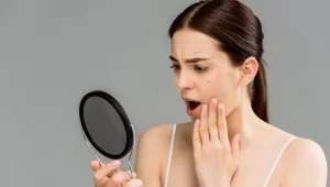 6 Kandungan Skin Care yang Wajib Dihindari oleh Seseorang dengan Tipe Kulit Berminyak