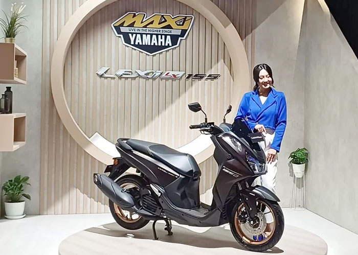 Yamaha Lexi LX 155 Meluncur