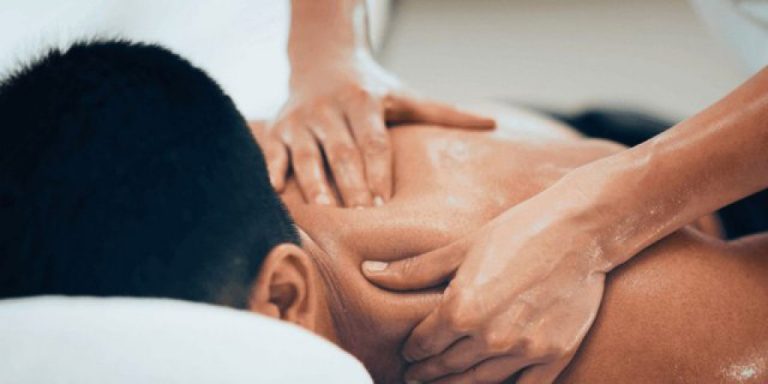 Massage di Batuaji dan Sagulung Dilayani Wanita Wanita Seksi