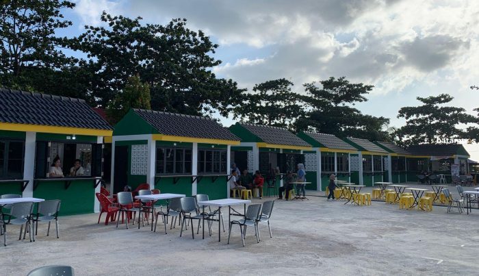 Pedagang di Anjung Cahaya dan Melayu Square Wajib Pasang Label Harga