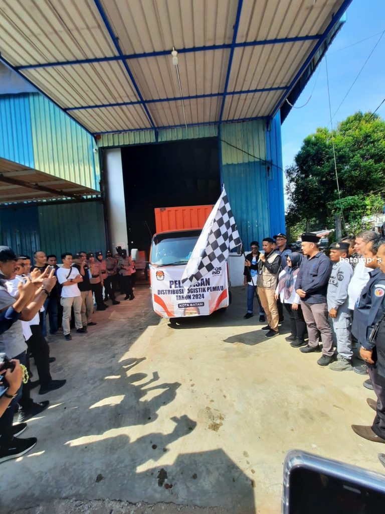 KPU Batam Mulai Distribusikan Logistik Pemilu ke Pulau Terluar