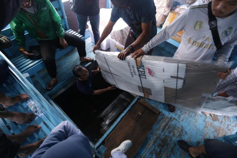 Bantu Distribusikan Logistik Pemilu ke Pulau Terdepan