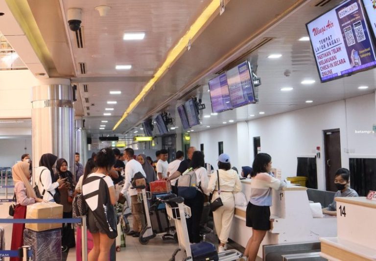 Bandara Hang Nadim Batam Dipadati 43.211 Penumpang Saat Libur Panjang Imlek dan Isra Miraj