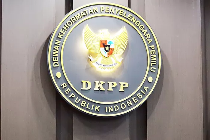 DKPP Jatuhkan Sanksi Peringatan terhadap KPU Soal Penerimaan Berkas Pendaftaran Gibran Rakabuming Raka