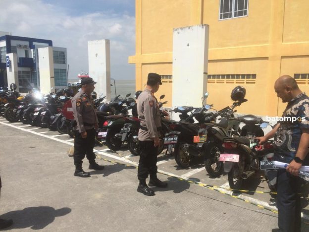 Tarif Parkir Progresif Resmi Berlaku di Pelabuhan Sri Tanjung Gelam