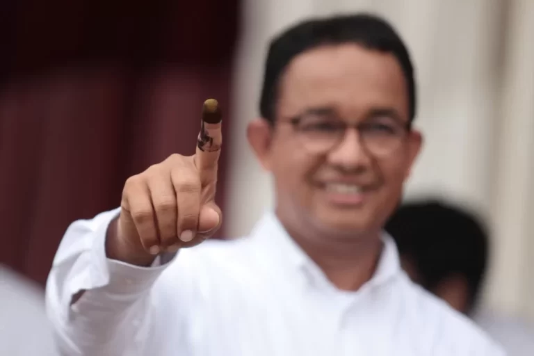 Anies Mengiyakan Jokowi Soal Pelaporan Kecurangan Pemilu Diarahkan ke Bawaslu Atau MK